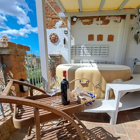 Holiday home Dimora La Terrazza Terricciola